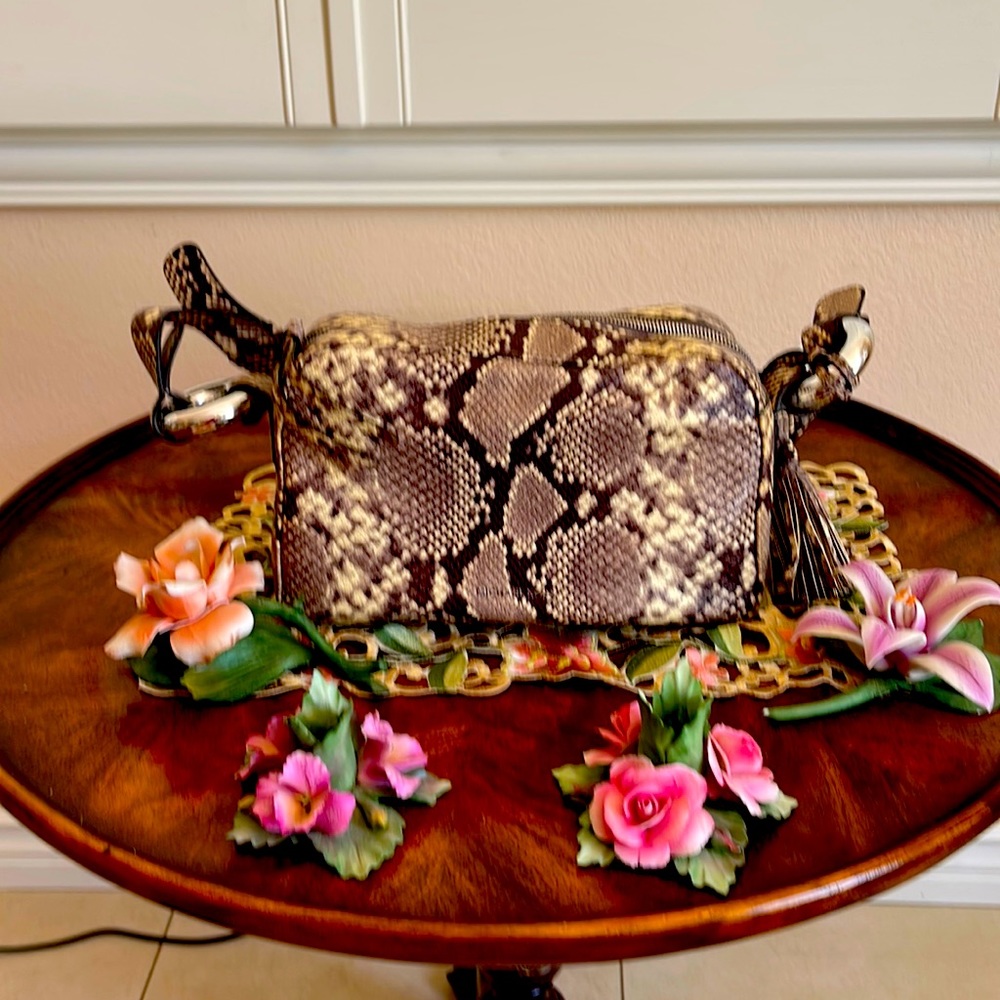 Brand-new Michael Kors bag without tags